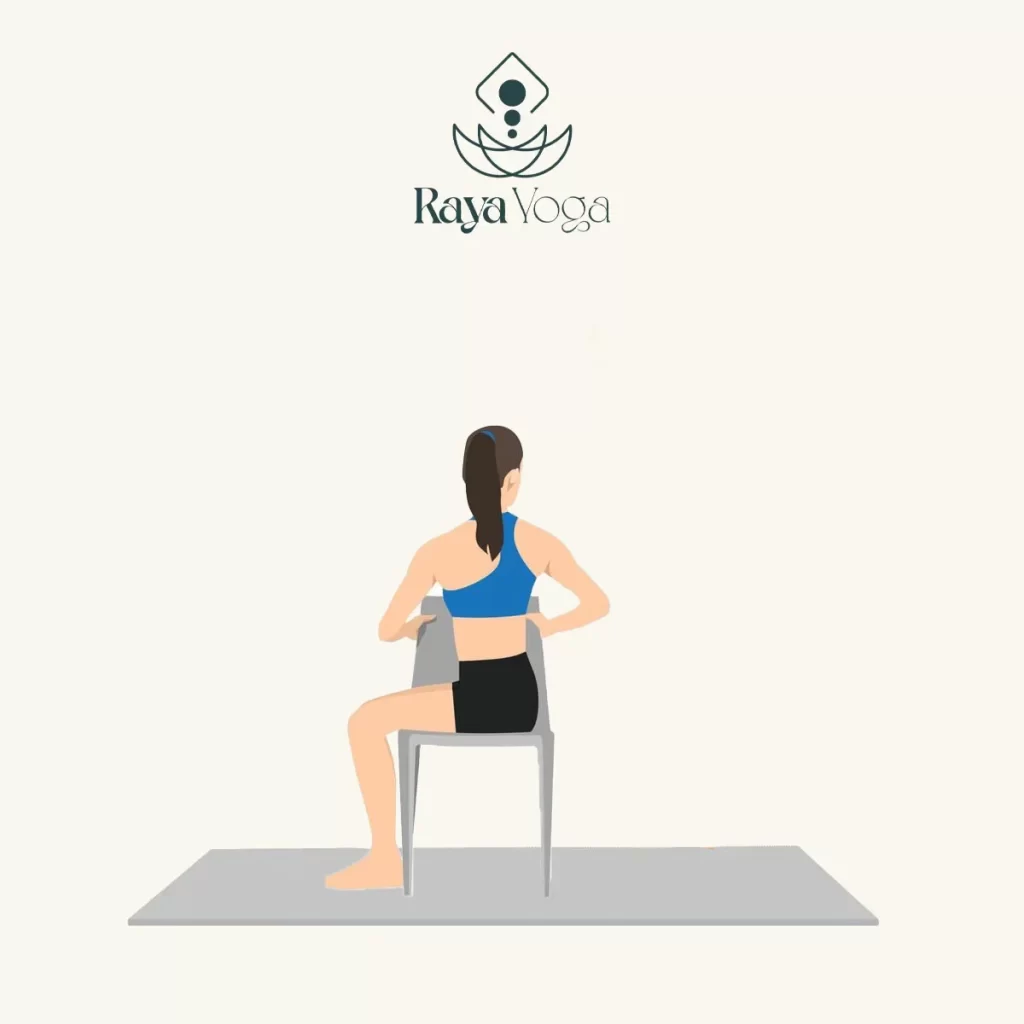  پیچش نشسته (Bharadvajasana on Chair)